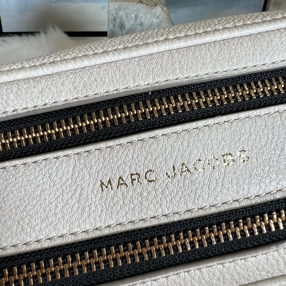 SOLD Authentic MARC JACOBS  Crossbody Bag Leather - Picture 6 of 16